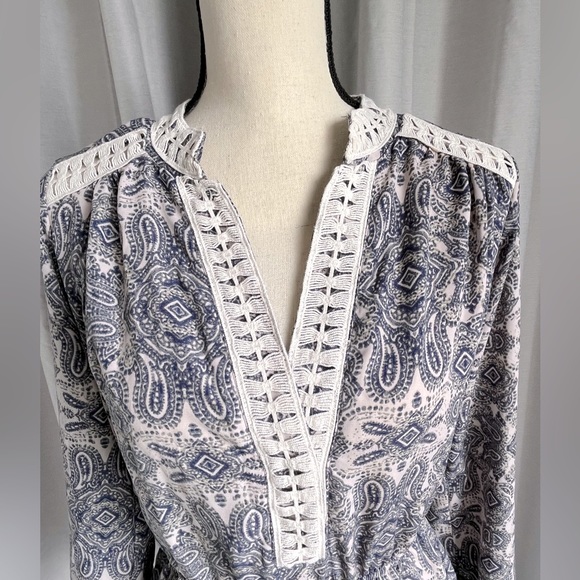 Romeo+Juliet Couture Paisley Romper - Picture 2 of 6